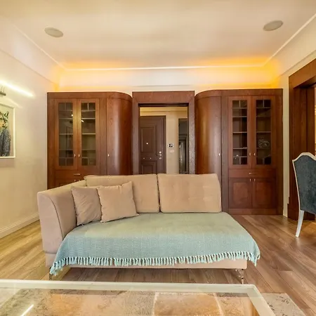 3-bedroom With Ac And Elevator