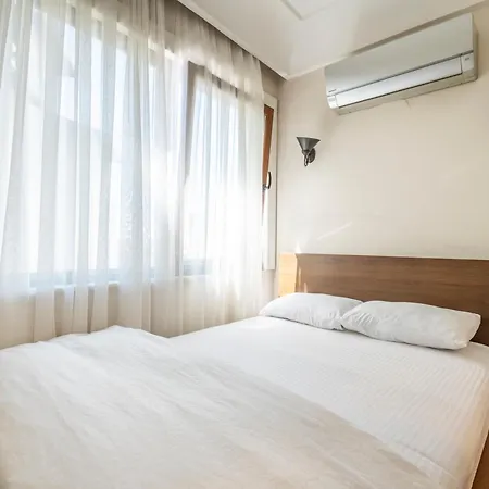 3-bedroom With Ac And Elevator Διαμέρισμα *
