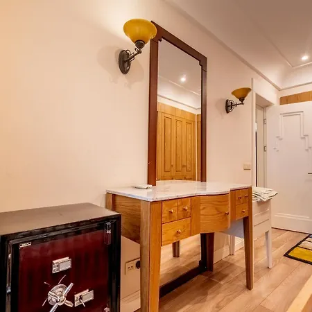 3-bedroom With Ac And Elevator Διαμέρισμα Κωνσταντινούπολη